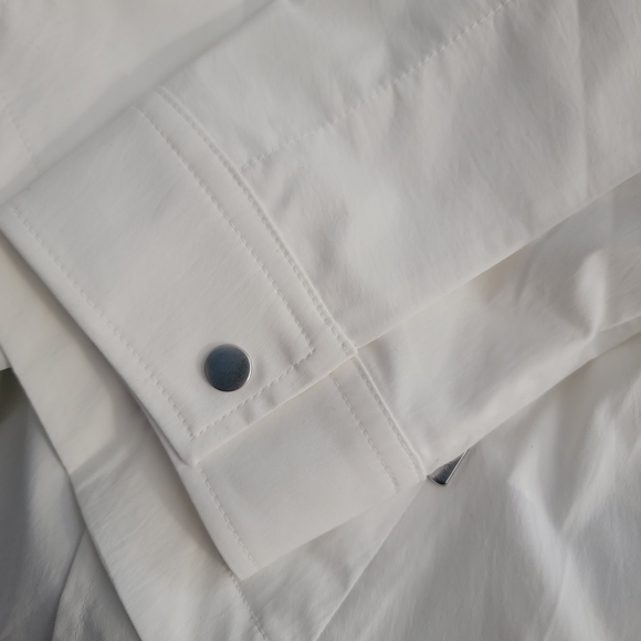 Athleta Advantage Poplin Top, White Quarter-Zip, Medium - Picture 8 of 8